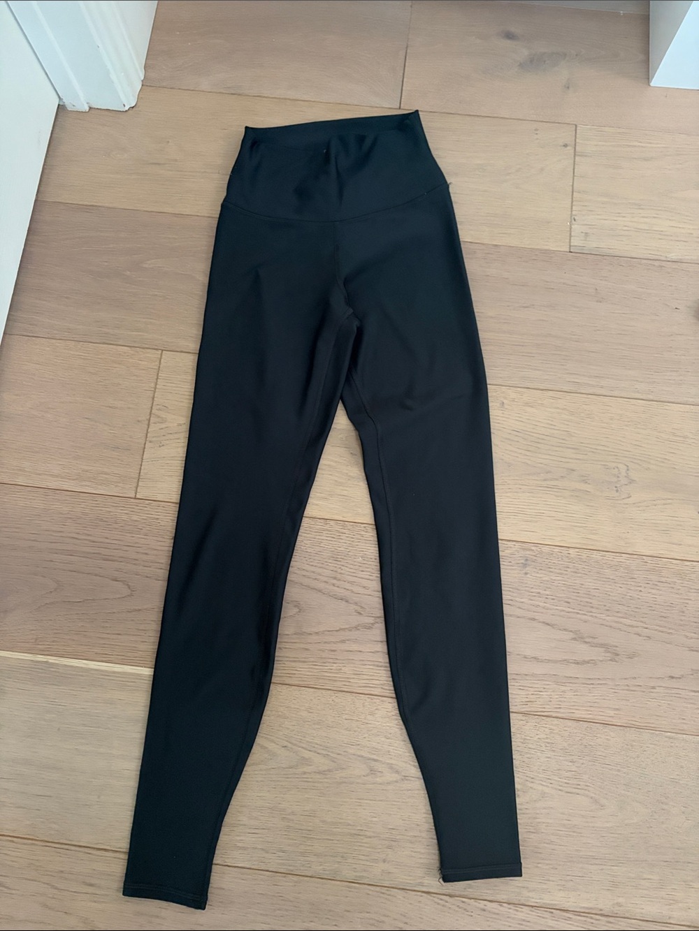 ALO Yoga gray warm airlift leggings